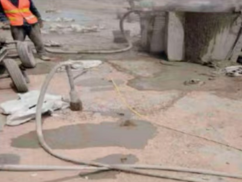 阳明水泥混凝土路面板底注浆技术 路面脱空注浆整治方案