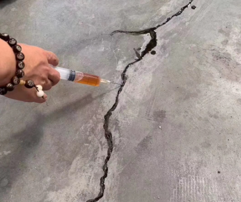 阳明混凝土裂缝修补技术详解​